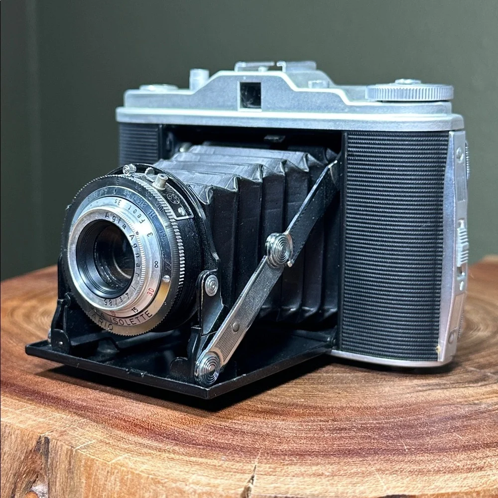 Agfa Isolette I - Working & GORGEOUS + Mystery Film